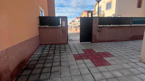 Foto 3 de Casa adosada de lloguer a Calle de Castilla y León, Hervencias Altas - El Pinar, Ávila Capital