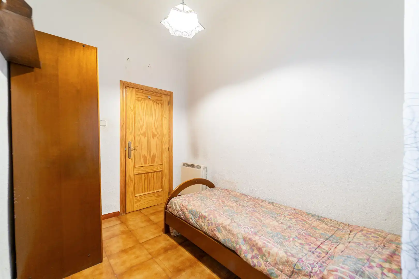 Bedroom of Flat for sale in Madrid  with Heating, Furnished and Internet