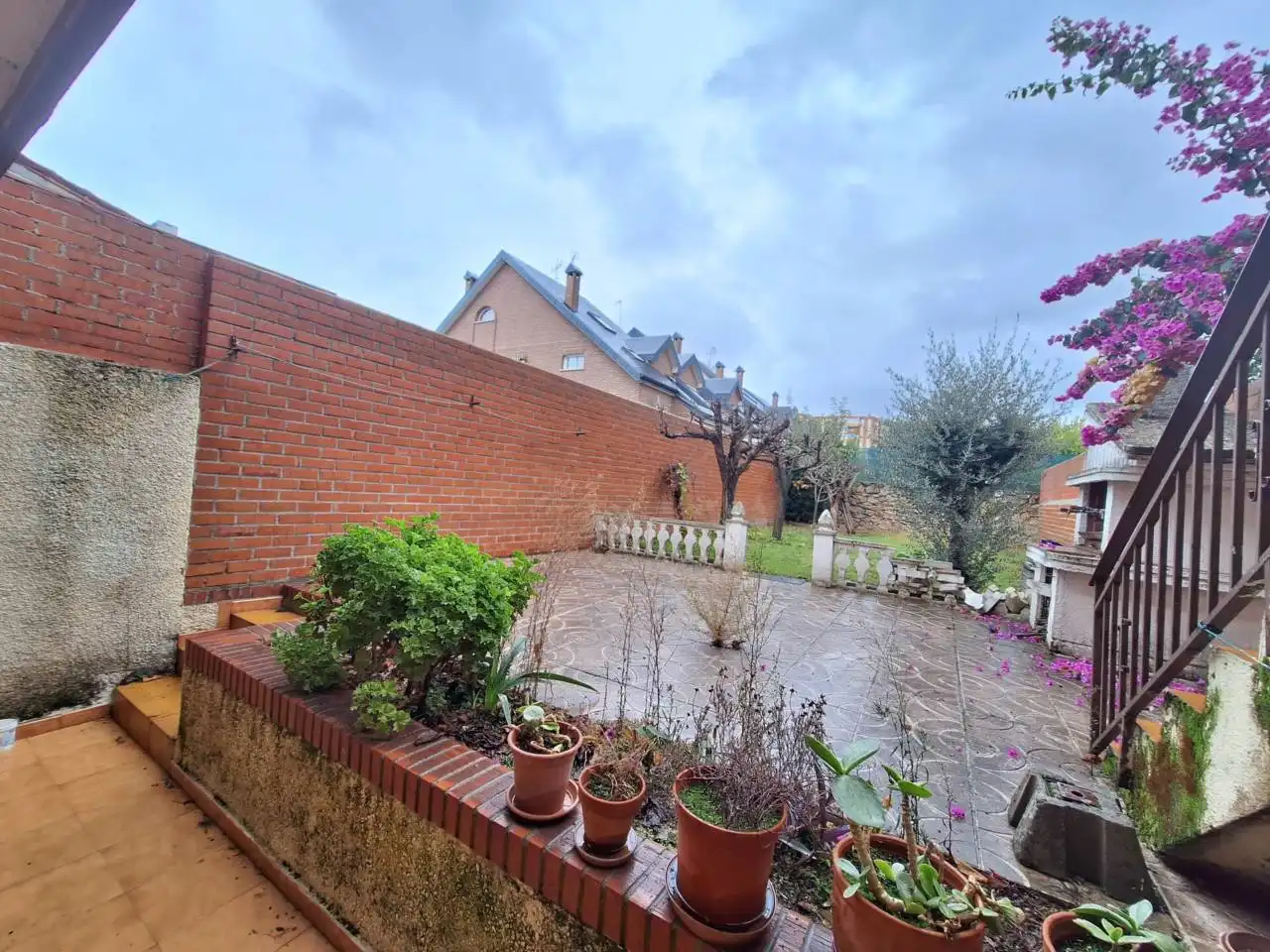 Jardí de Casa adosada en venda en Fuenlabrada amb Calefacció i Jardí privat