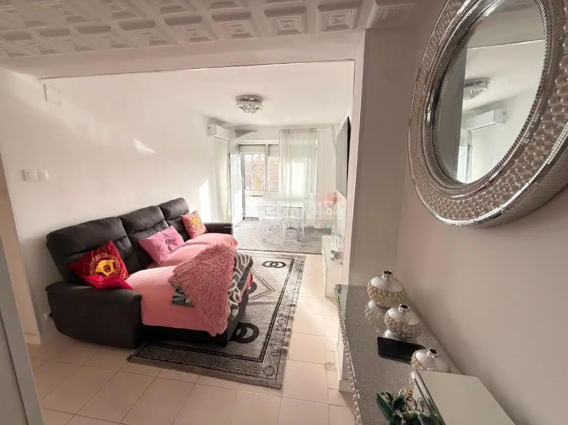 Bedroom of Flat for sale in Zaragoza  with Air Conditioner, Heating and Furnished
