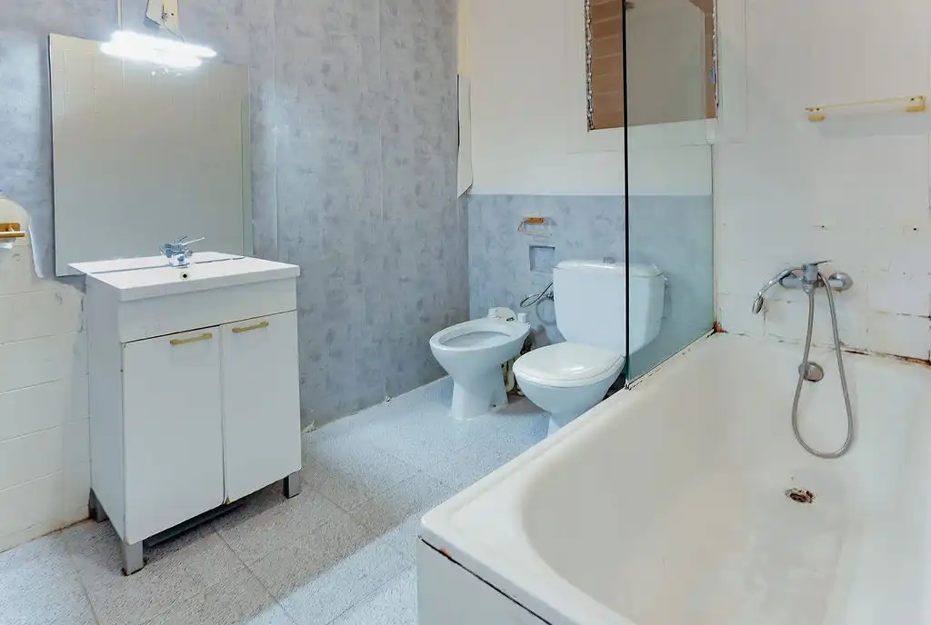 Baño de Piso en venta en Sabadell