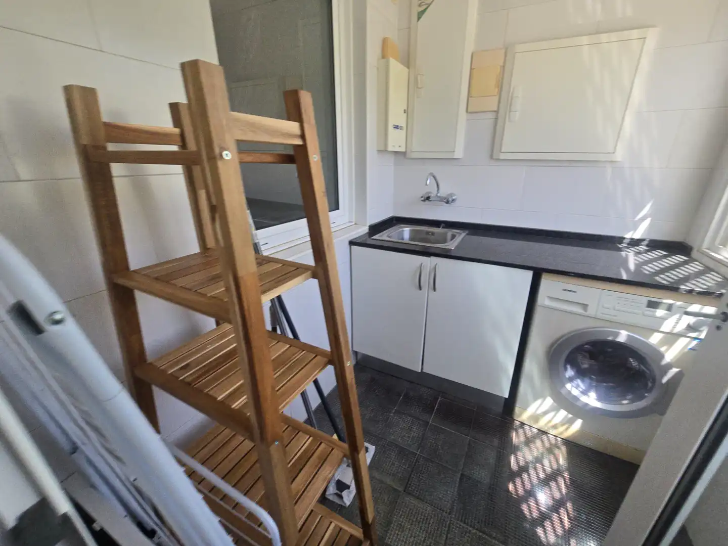 Cuina de Apartament en venda en Marbella amb Aire condicionat, Calefacció i Jardí privat