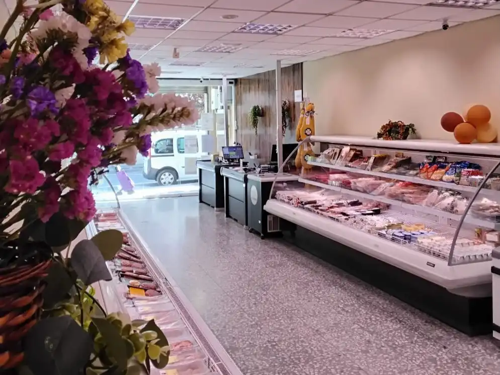 Local comercial en traspaso en Carrer de Catalunya 8, imagen 2