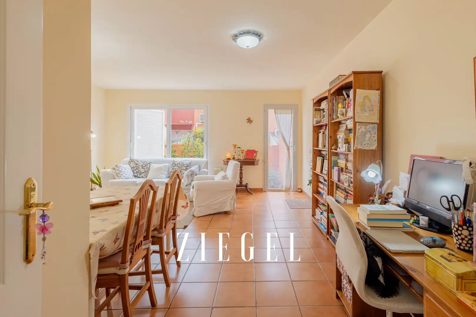 Living room of Houses for sale in San Cristóbal de la Laguna  with Terrace, Storage room and Balcony