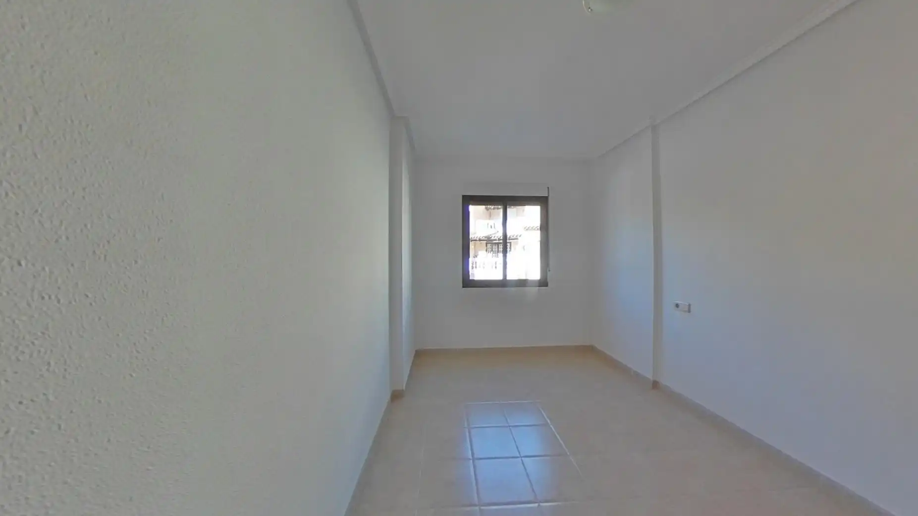 Piso en venta en Torrevieja con Piscina