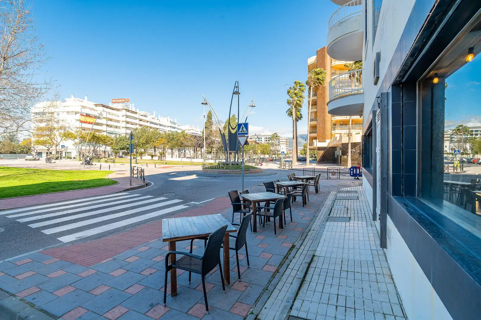 Terraza de Local en traspaso en Fuengirola con Aire acondicionado y Alarma