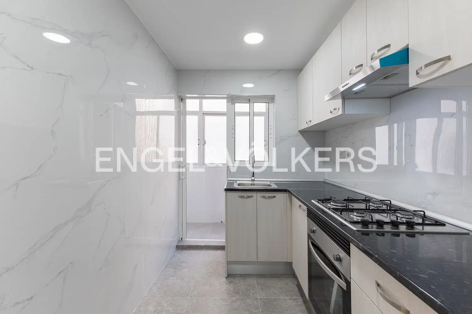 Cocina de Piso en venta en Valencia con Calefacción y Balcón