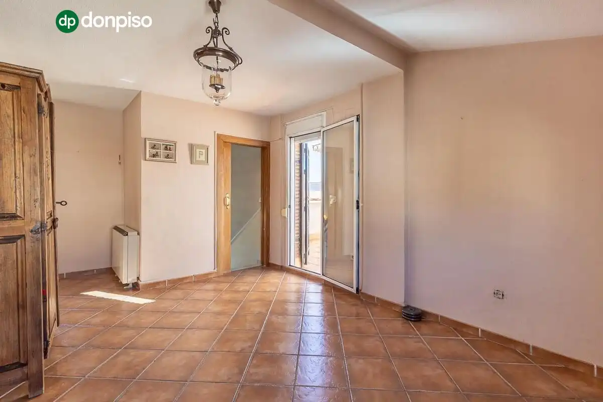 Casa adosada en venta en Genil