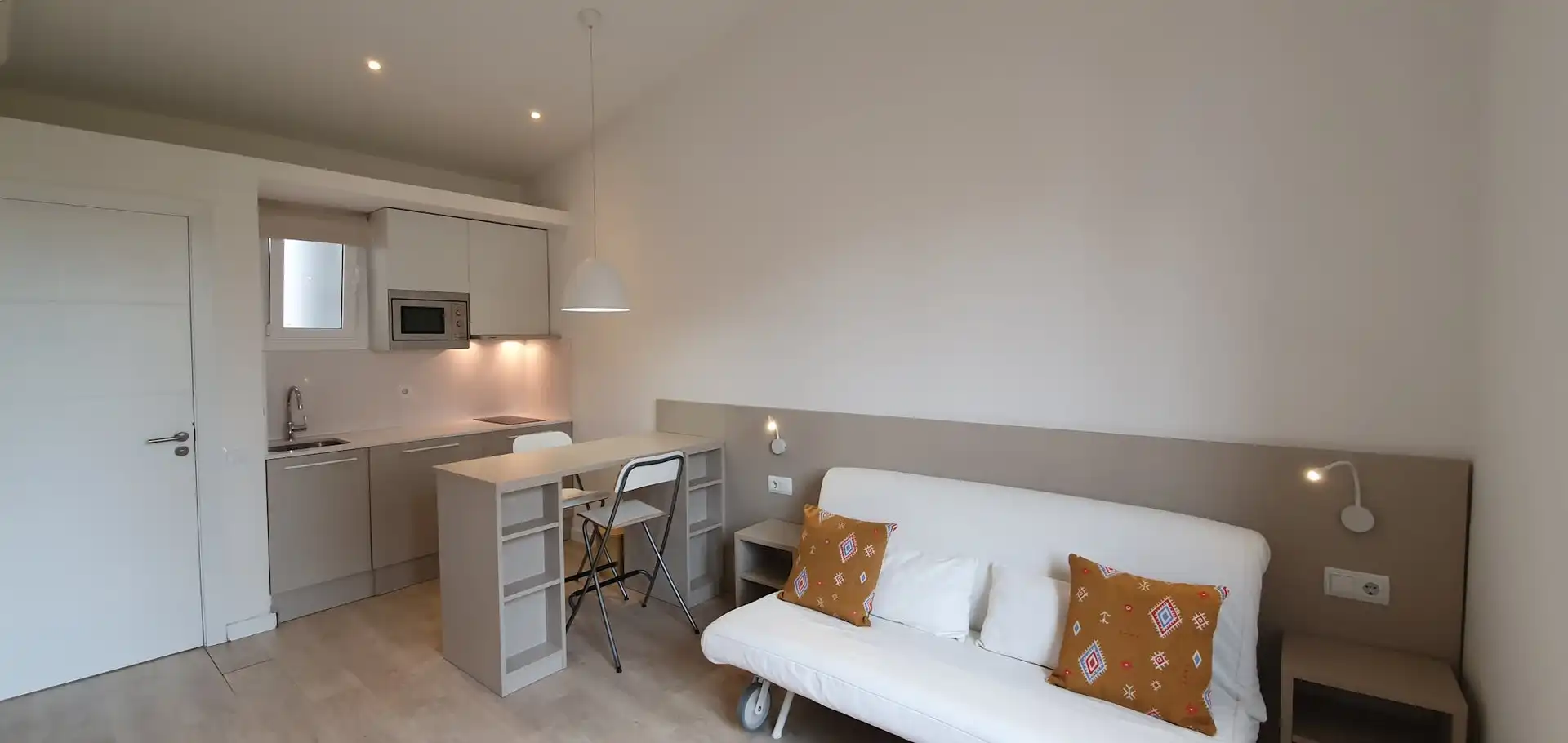 Sala de estar de Piso de alquiler en Barcelona con Aire acondicionado, Calefacción y Amueblado