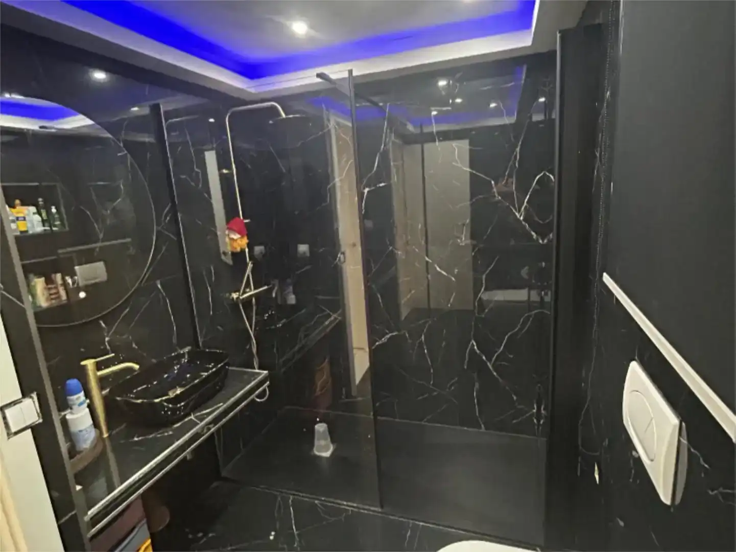 Baño de Piso en venta en Sur