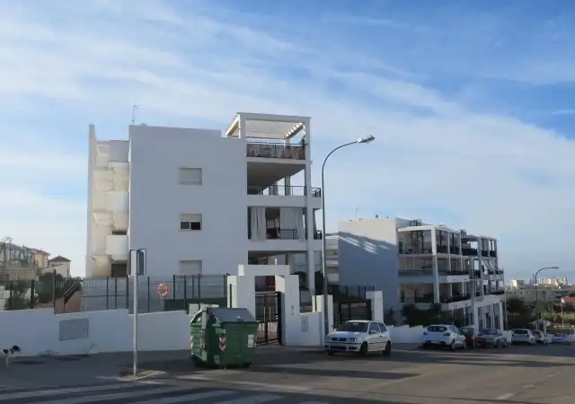 Vista exterior de Piso en venta en Rincón de la Victoria