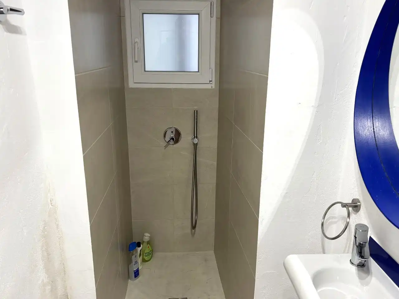 Bathroom of Apartments for rent in Sitges  with Air Conditioner, Heating and Furnished