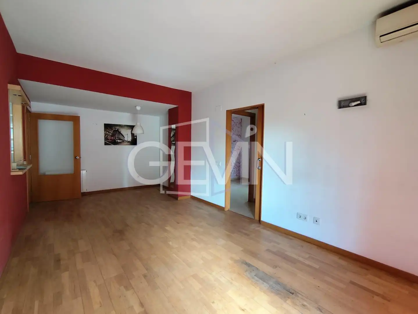Habitación de Piso en venta en Santa Perpètua de Mogoda con Aire acondicionado, Calefacción y Jardín privado