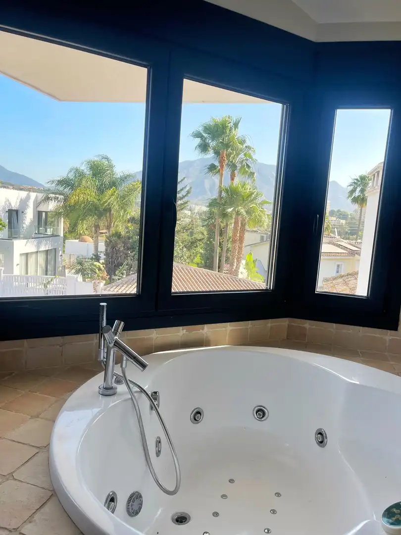 Villa con piscina in vendita a Nueva Andalucía, imagen 26