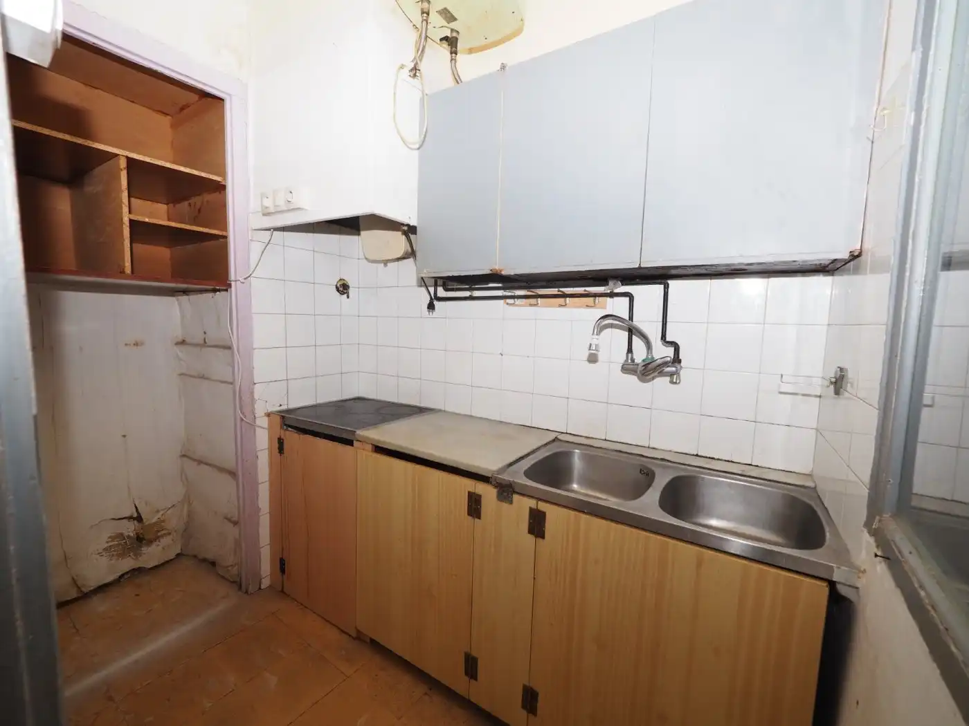 Kitchen of Flat for sale in Manresa  with Balcony