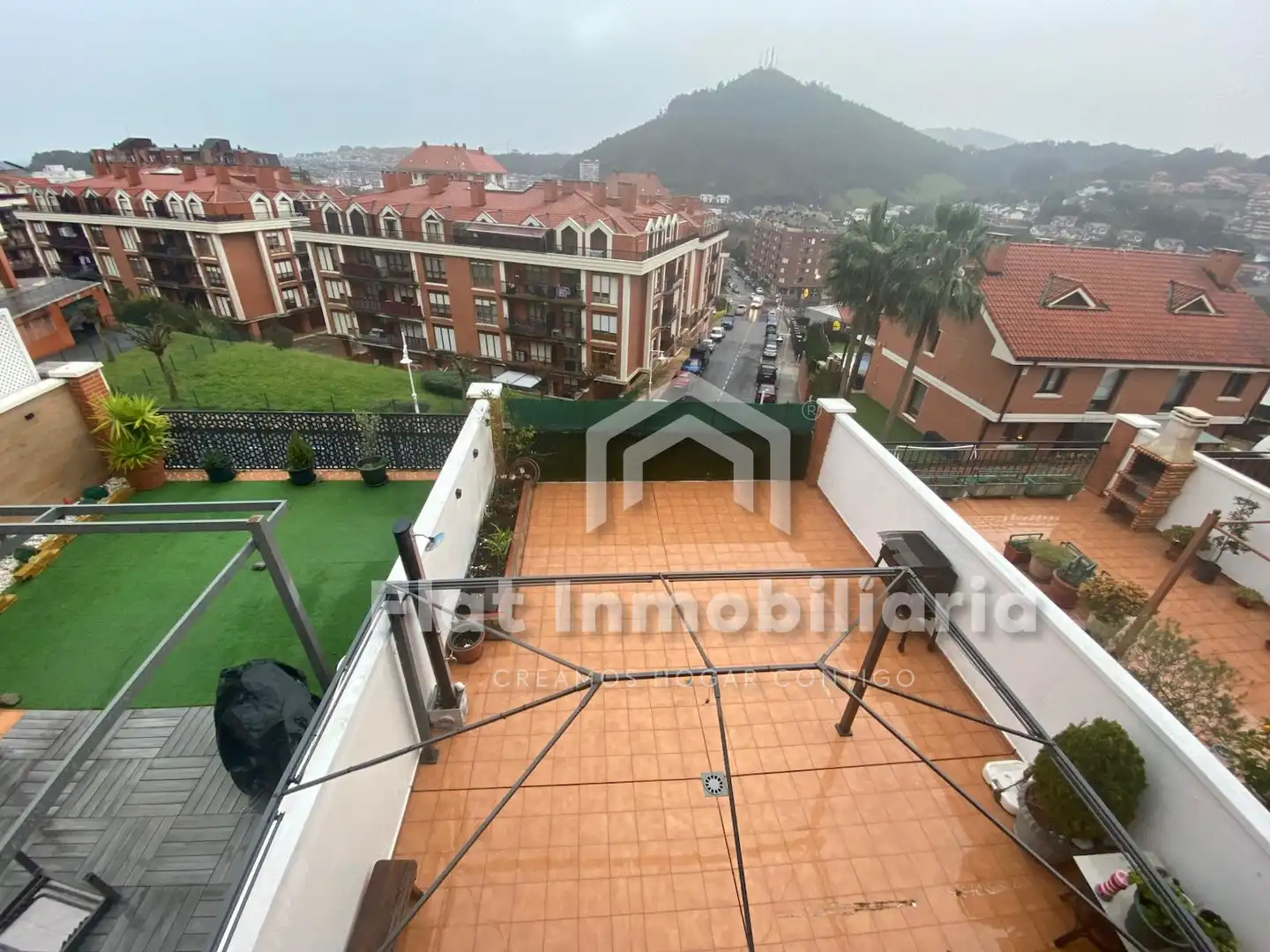 Terrace of Houses for rent in Castro-Urdiales  with Heating, Private garden and Parquet flooring