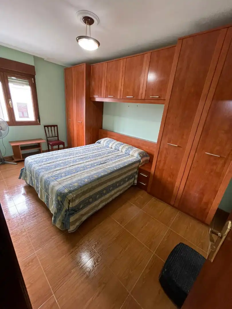 Habitación de Piso en venta en Barakaldo  con Calefacción, Amueblado y Horno