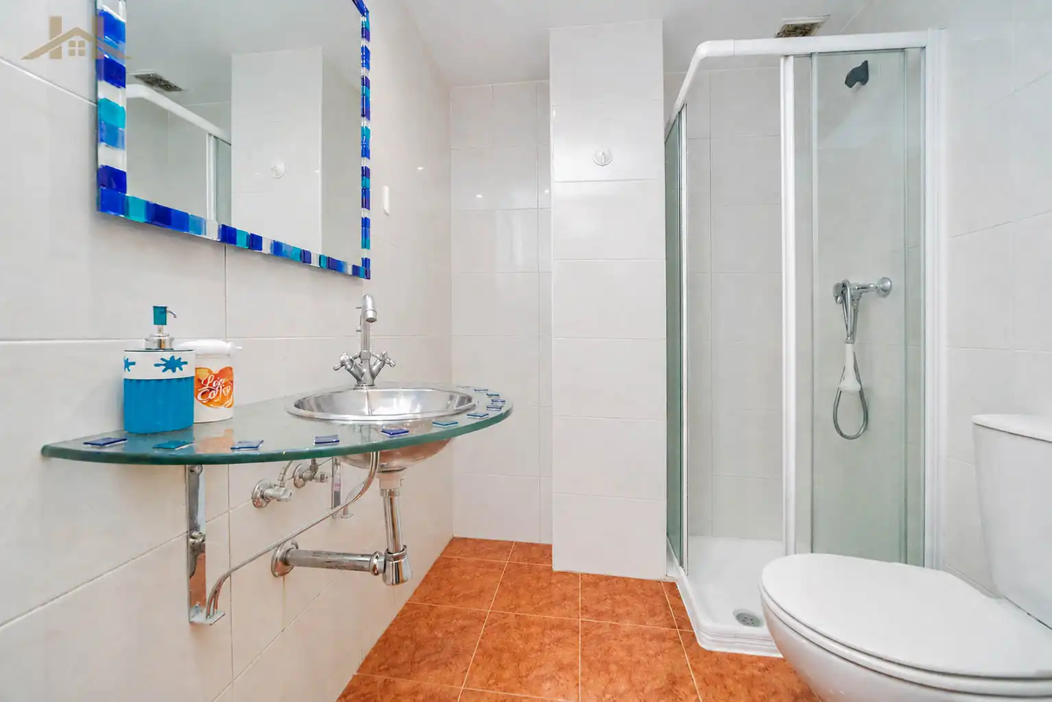 Badezimmer von Wohnung zum Verkauf in Alcorcón mit Abstellraum, Ofen und Balkon