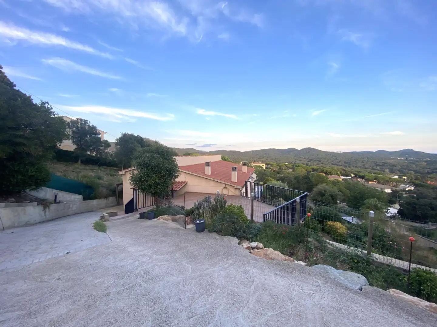 Vista exterior de Casa o xalet en venda en Tordera amb Calefacció, Jardí privat i Terrassa