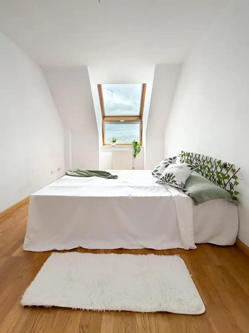 Bedroom of Attic for sale in Oviedo   with Heating, Parquet flooring and Storage room