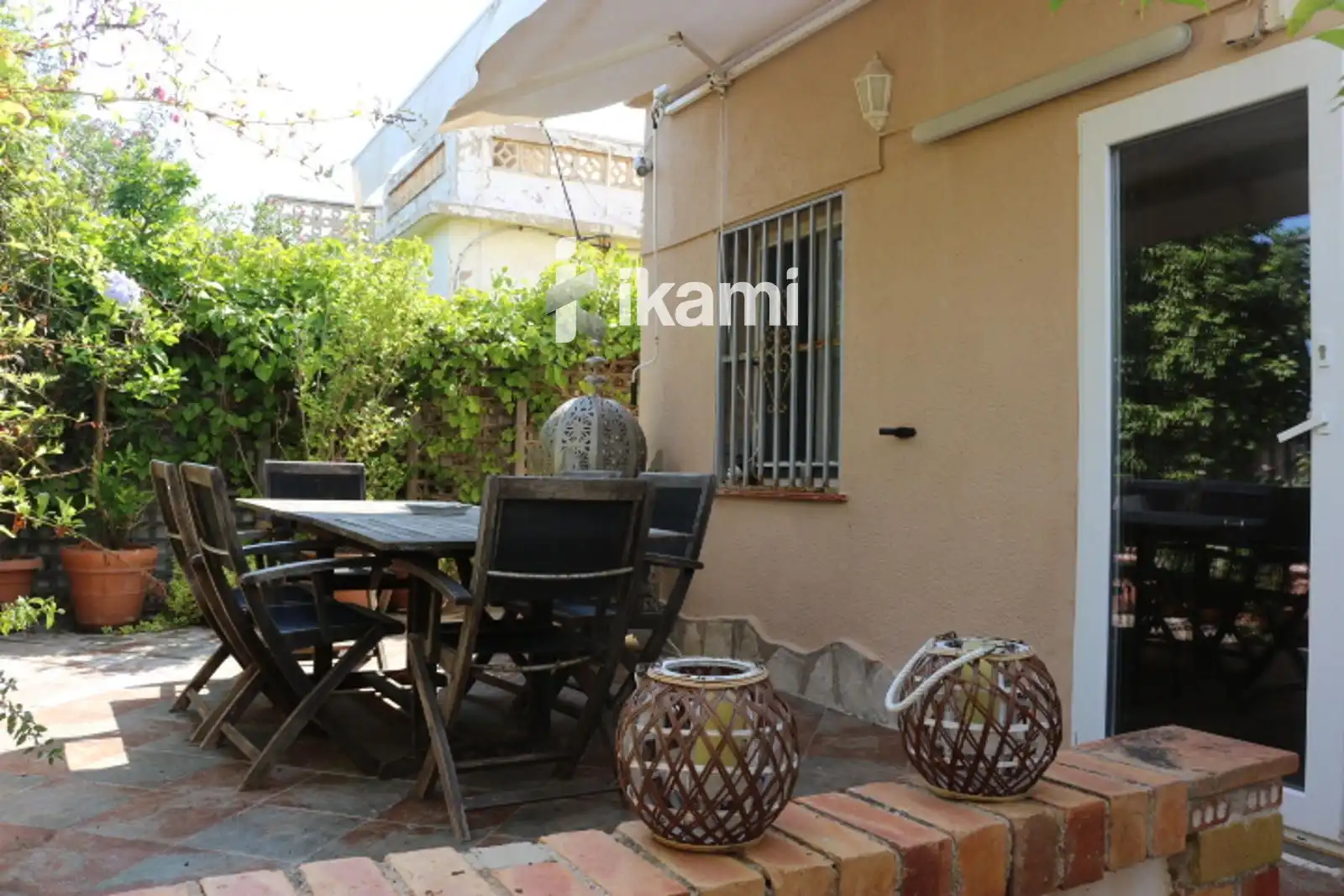 Houses for sale in Oliva Playa