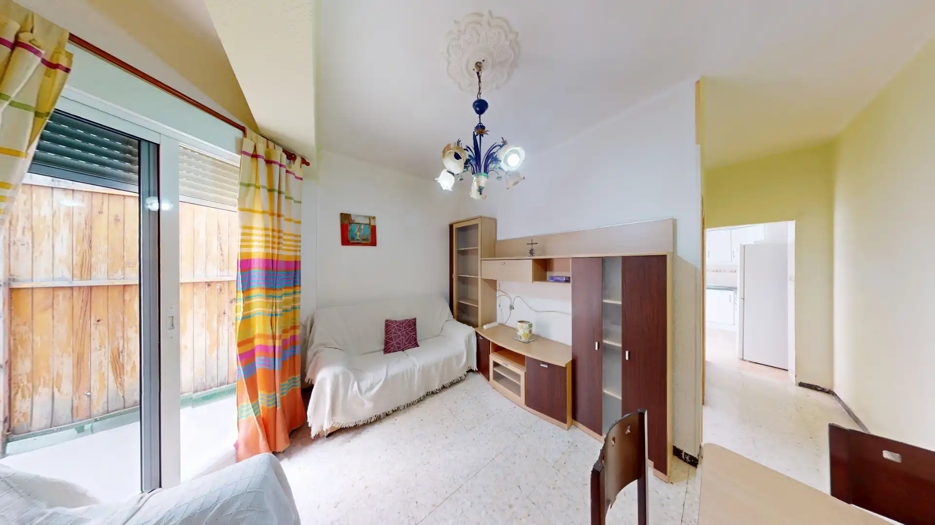 Sala d'estar de Pis en venda en Almería amb Moblat, Forn i Rentadora