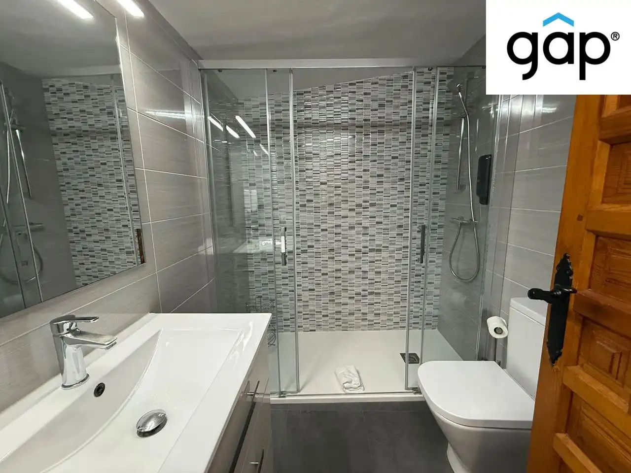 Bathroom of Flat for sale in Cuenca  with Heating and Furnished