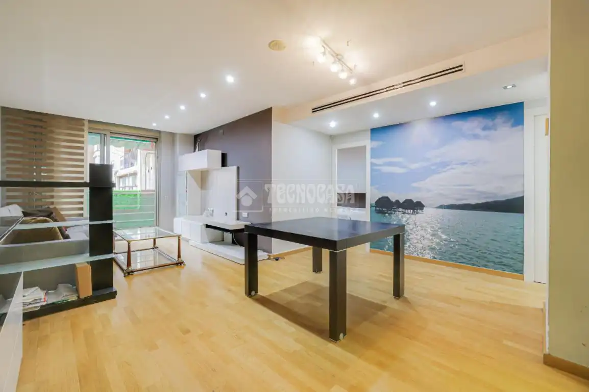 Sala de estar de Piso en venta en Barcelona con Aire acondicionado, Parquet y Terraza