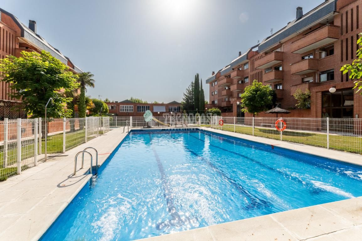 Swimming pool of Flat to rent in Majadahonda  with Heating and Terrace