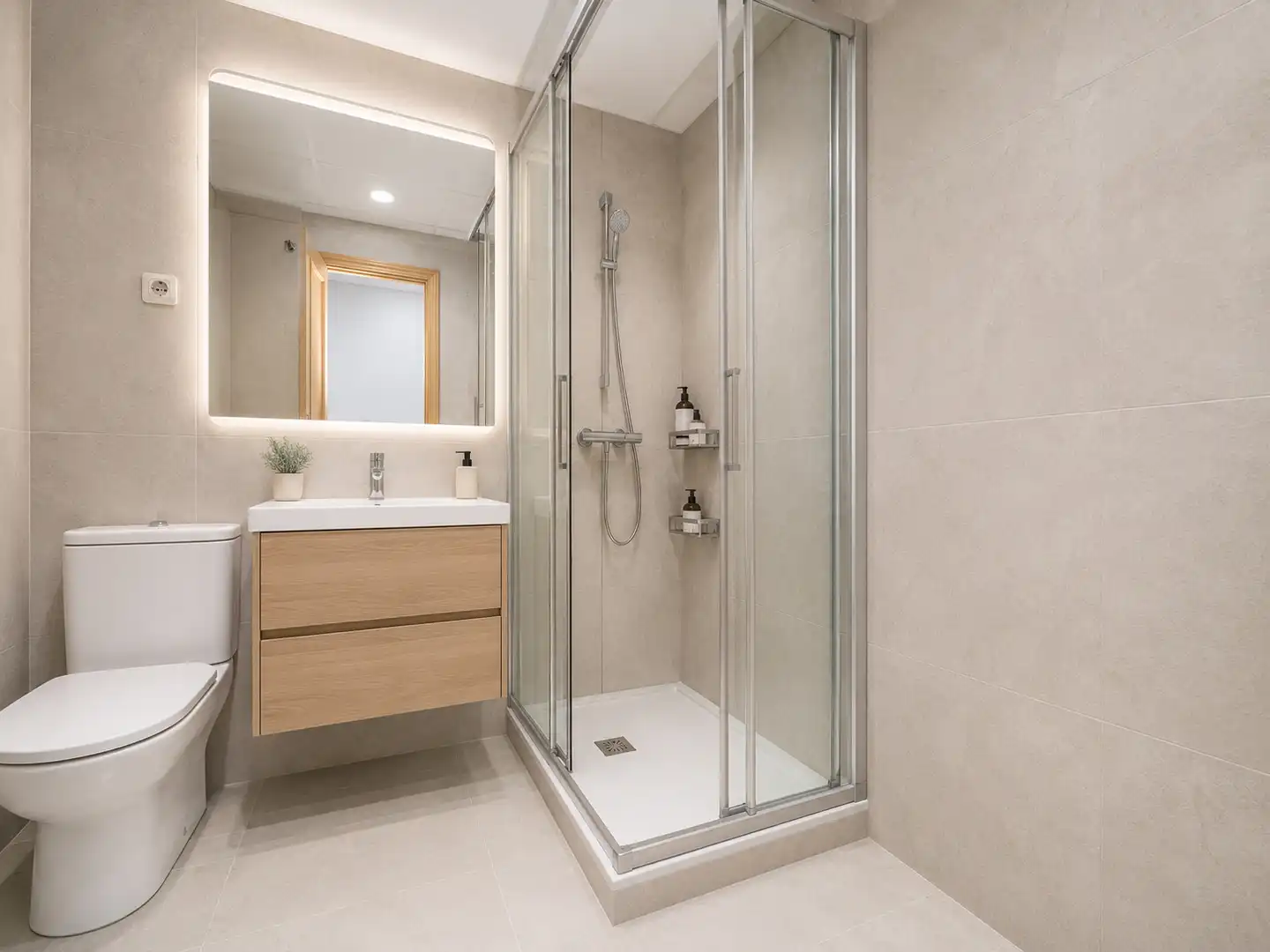 Badezimmer von Wohnung zum Verkauf in Brunete mit Heizung, Abstellraum und Balkon