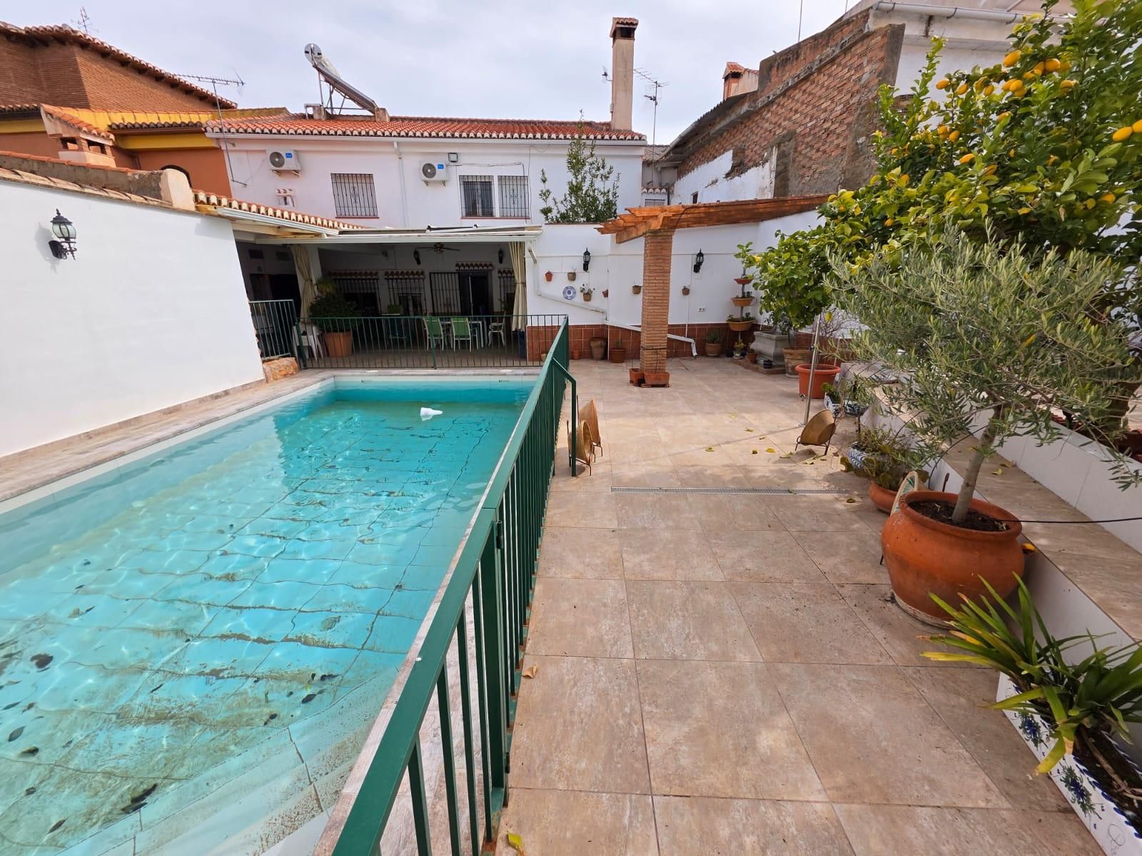 Piscina de Casa o chalet en venta en Ventas de Huelma con Aire acondicionado, Calefacción y Jardín privado