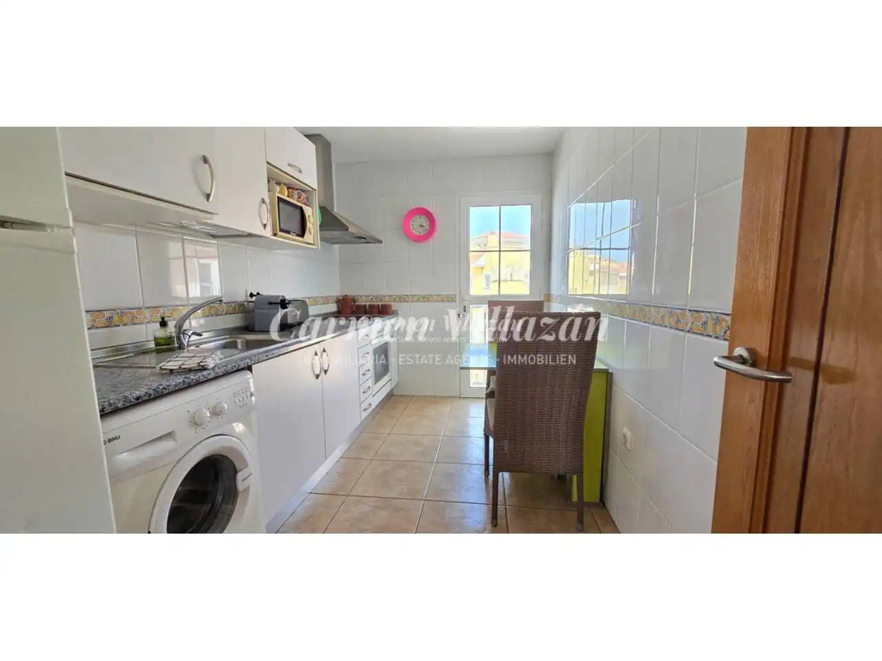 Cocina de Apartamento en venta en Antigua con Amueblado, Balcón y Piscina comunitaria