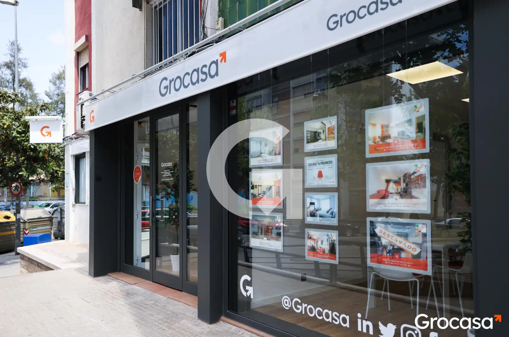 Piso en venta en Cornellà de Llobregat con Aire acondicionado, Amueblado y Horno
