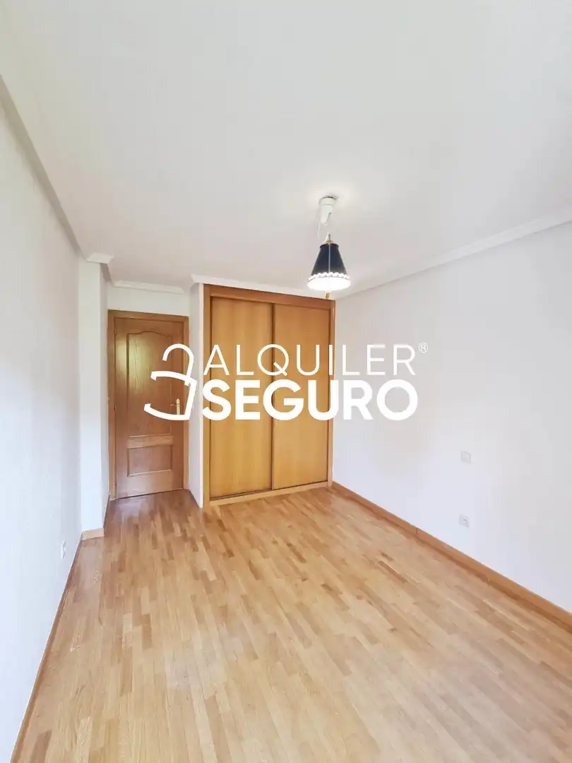 Bedroom of Flat for rent in Las Rozas de Madrid  with Heating, Terrace and Storage room