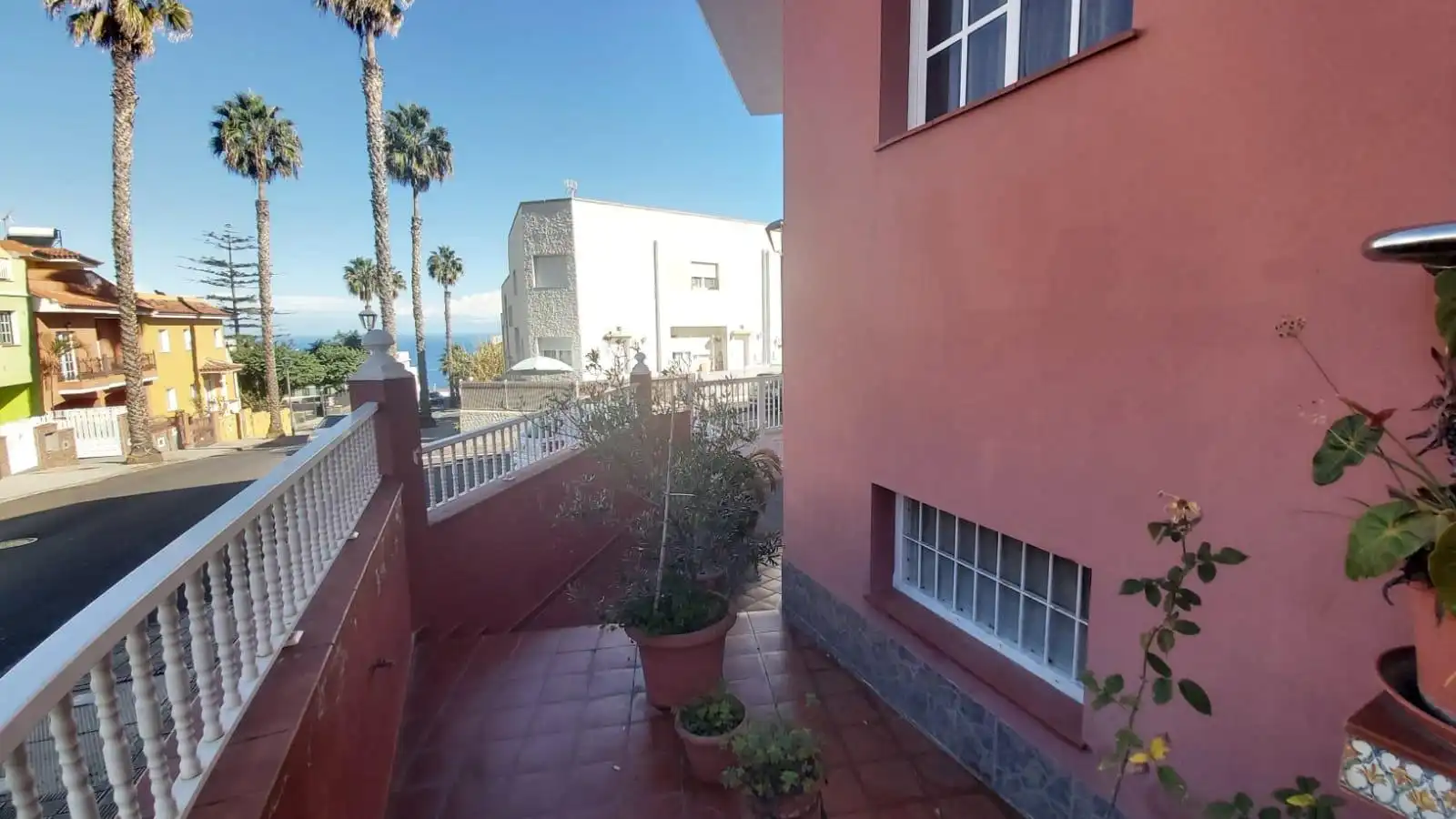 Vista exterior de Casa o xalet en venda en Los Realejos amb Terrassa i Balcó