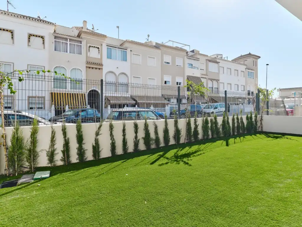Bungalow con piscina en venta en Calle Nicolas Copernico, imagen 43