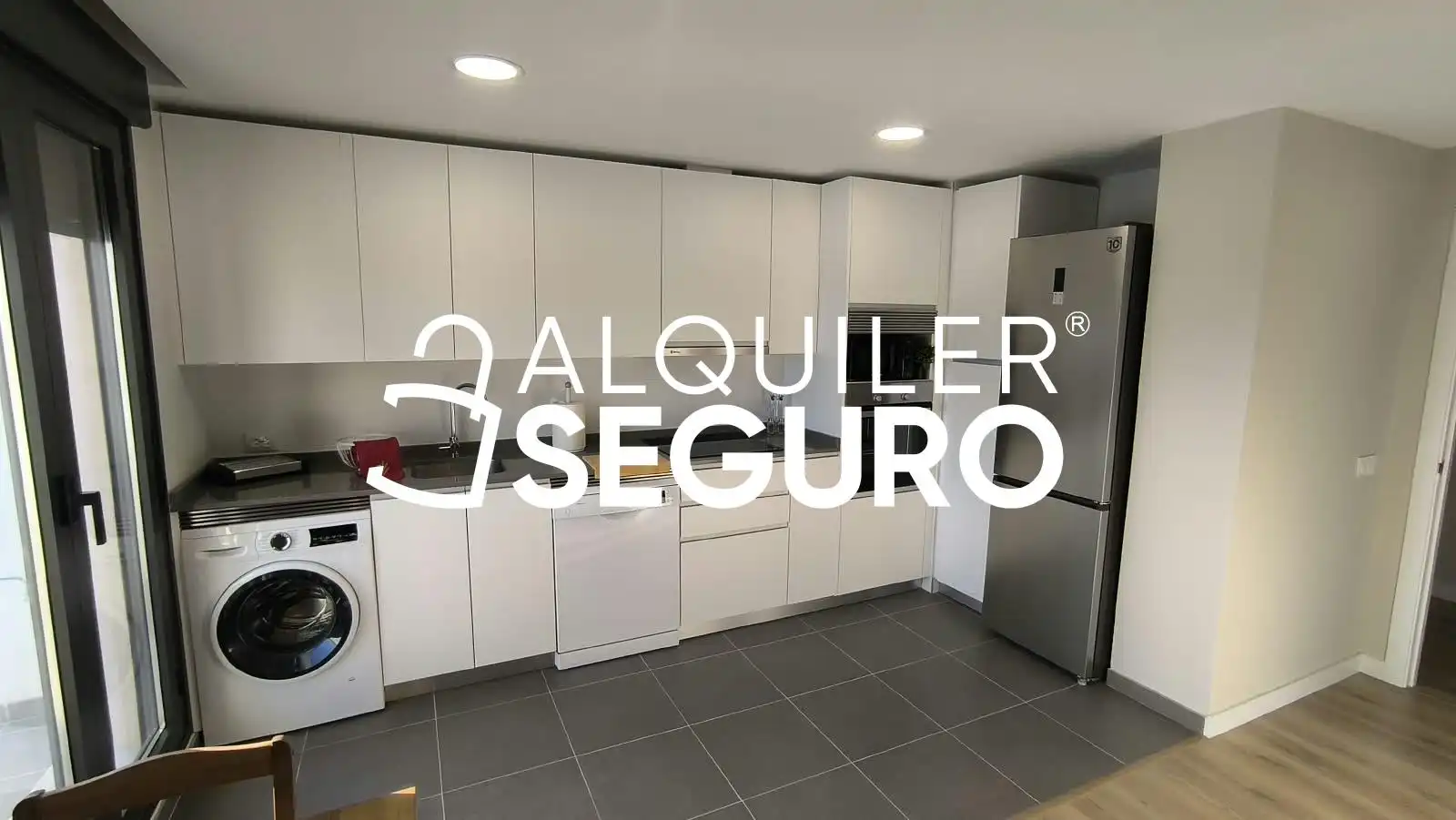 Cocina de Piso de alquiler en Sevilla con Aire acondicionado, Trastero y Piscina
