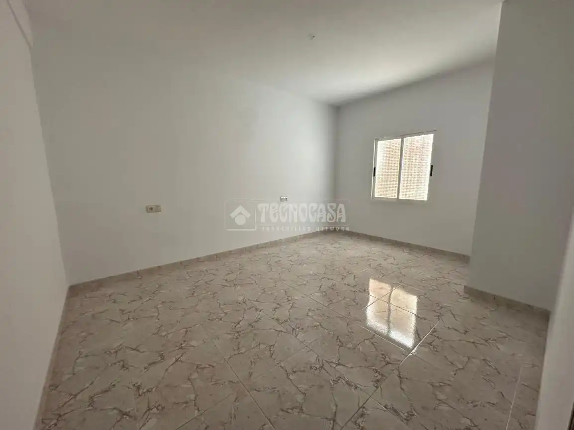 Flat with terrace for sale in C. los Molinos, imagen 5