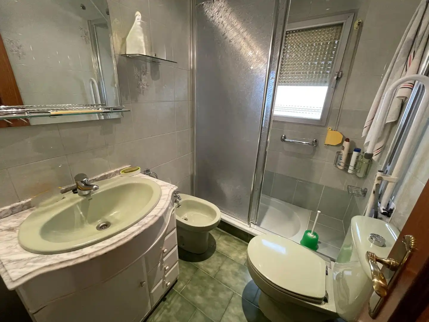 Baño de Piso en venta en Madrid con Calefacción, Amueblado y Horno