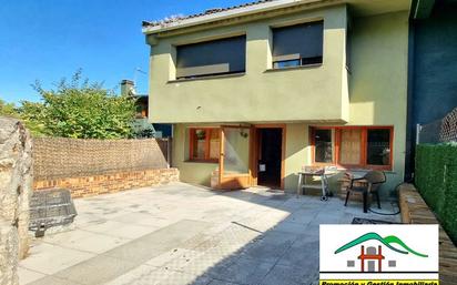 Exterior view of Single-family semi-detached for sale in Hoyo de Manzanares