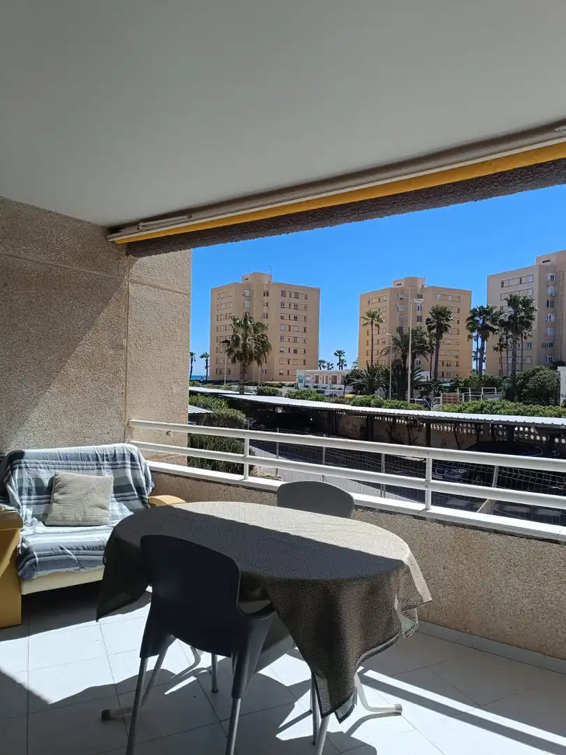 Terraza de Piso en venta en Alicante / Alacant con Aire acondicionado, Calefacción y Jardín privado