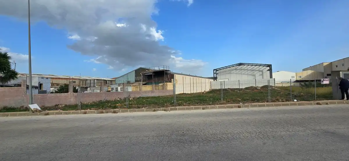 Vista exterior de Terreny industrial en venda en El Verger