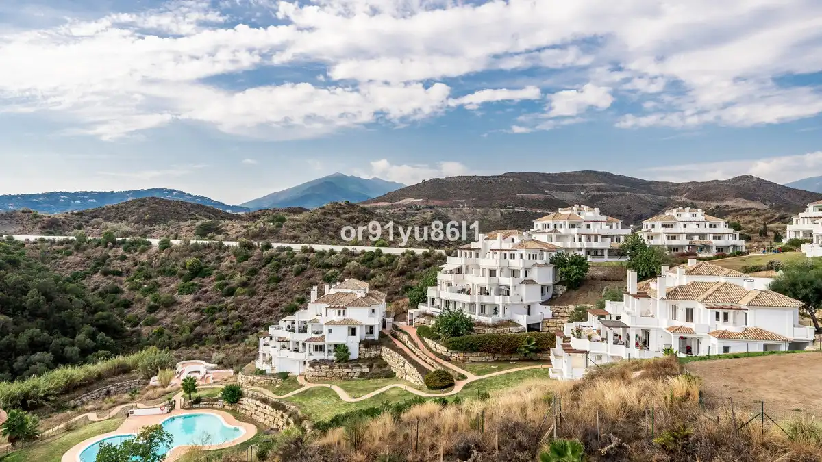 Apartment with pool for sale in Nueva Andalucía, imagen 13