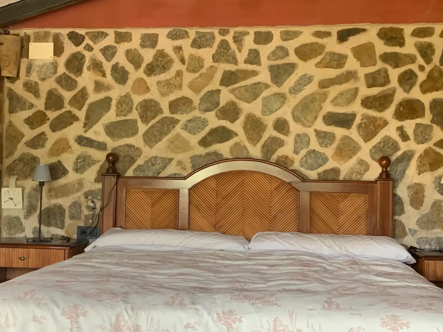 Habitación de Casa o chalet en venta en Calera de León con Jardín privado, Terraza y Amueblado