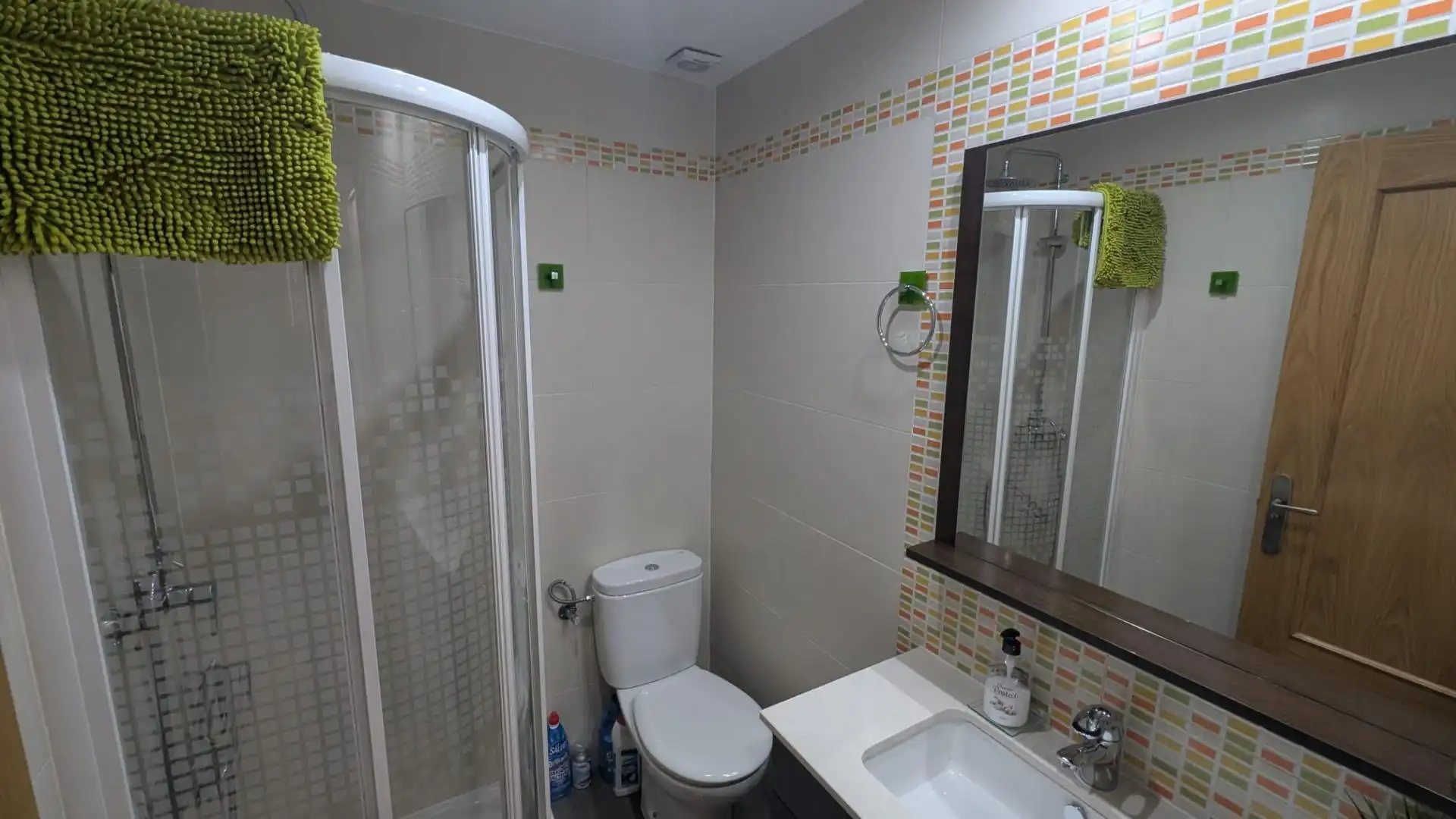 Baño de Piso de alquiler en Madrid con Aire acondicionado, Calefacción y Parquet