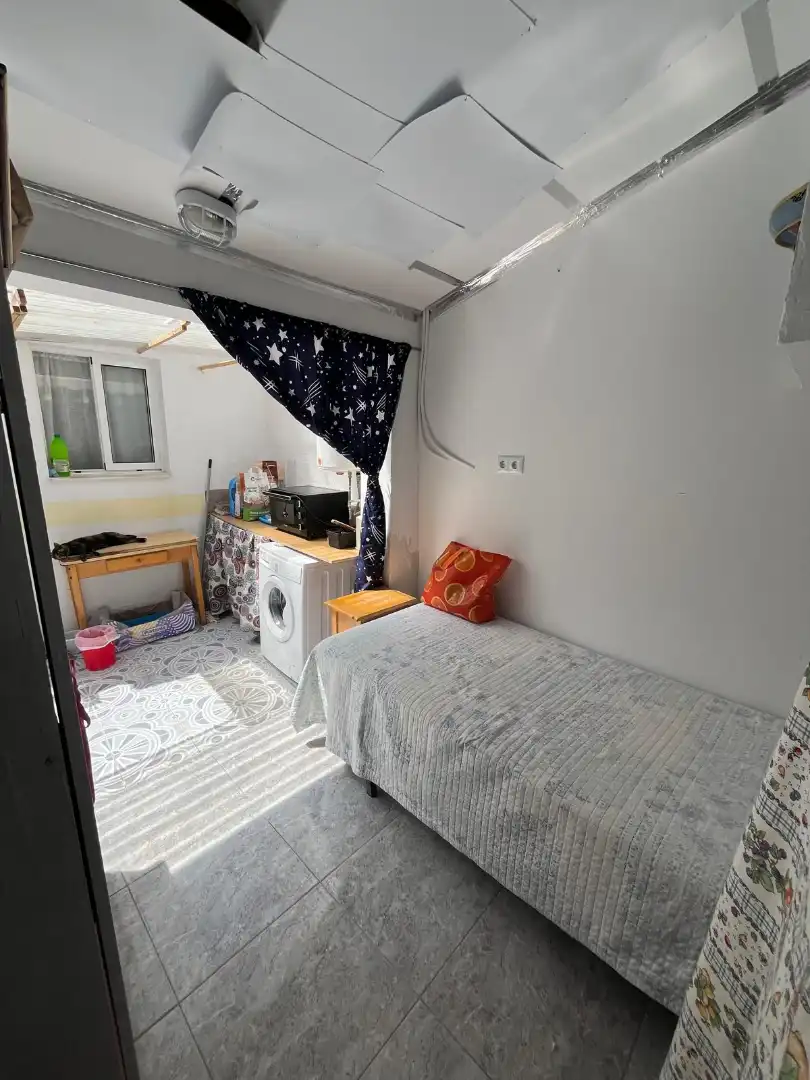 Habitación de Casa adosada en venta en Torrevieja con Jardín privado y Amueblado