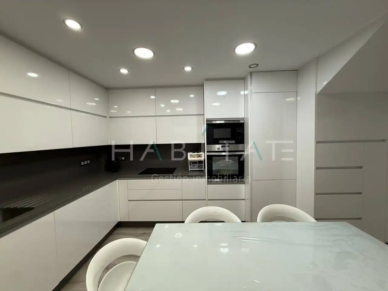 Cocina de Dúplex en venta en Pilar de la Horadada con Aire acondicionado, Terraza y Balcón