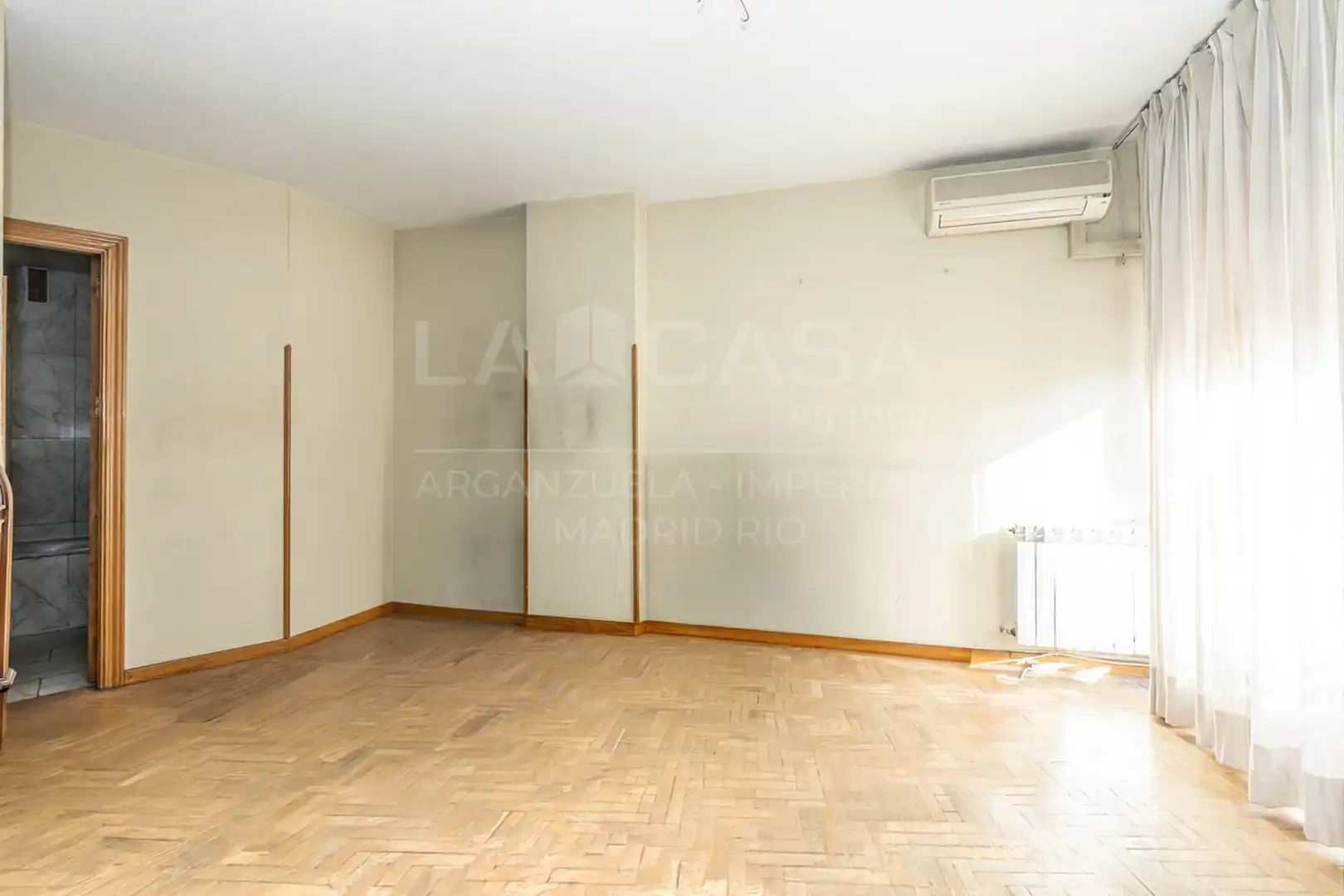Flat for sale in Madrid  with Heating, Terrace and Balcony