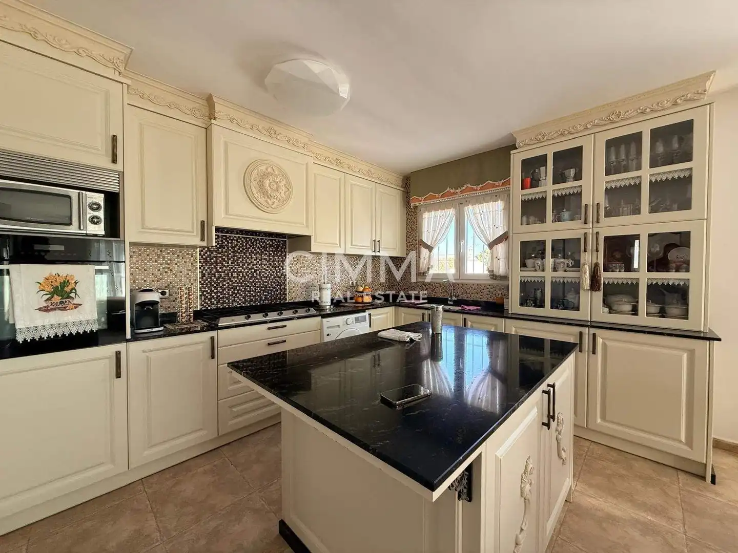 Cocina de Casa o chalet en venta en La Nucia con Aire acondicionado, Jardín privado y Terraza