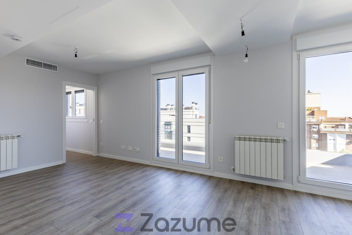 Bedroom of Attic to rent in  Madrid Capital  with Air Conditioner, Heating and Parquet flooring